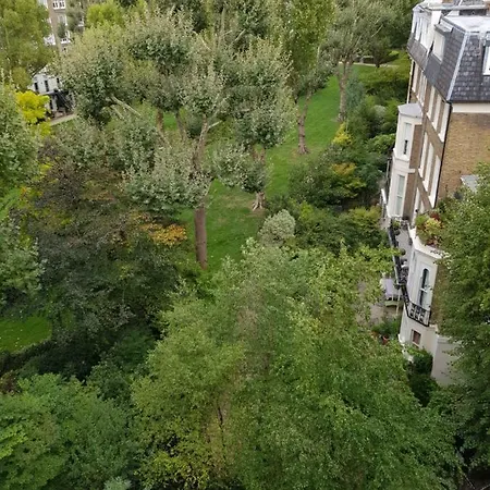 24 Clifton Gardens Pond Field House Appartamento Londra