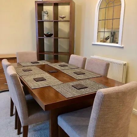 Apartment Next To Victoria Station London