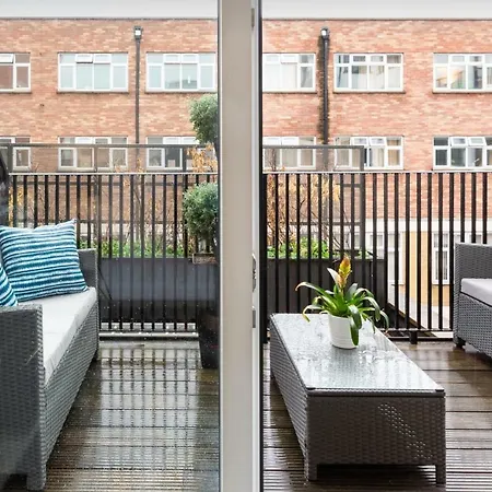 Premier Penthouse *