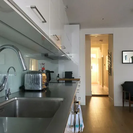 Bright And Elegant 2 Bedroom Flat, Near Notting Hill Apartment *
