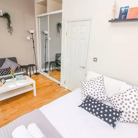 Flat Near Liverpool St & Shoreditch London. Apartamento