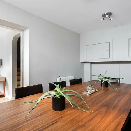 Apartment The Norfolk Maisonette - Lovely 4bdr Mews