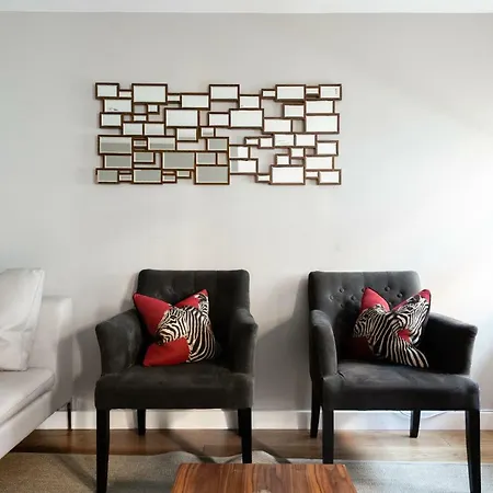 The Norfolk Maisonette - Lovely 4bdr Mews Apartment London