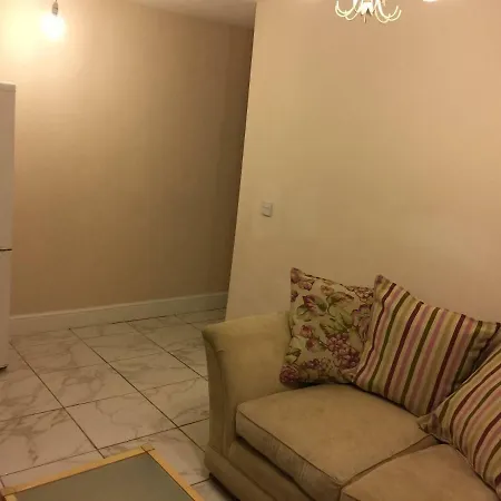 Apartment Bourne Court Ruislip
