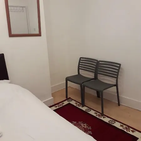 20 East Tenter Street *