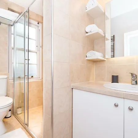 Apartment New 2 Bed In Covent Garden London