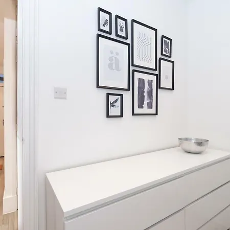 New 2 Bed In Covent Garden * London