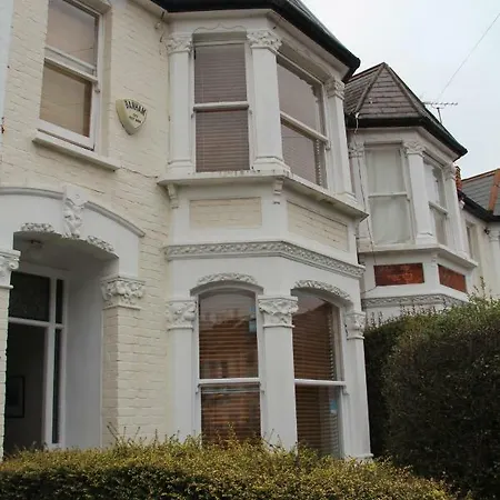 Alexandra House - Three Bedroom House Holiday home *