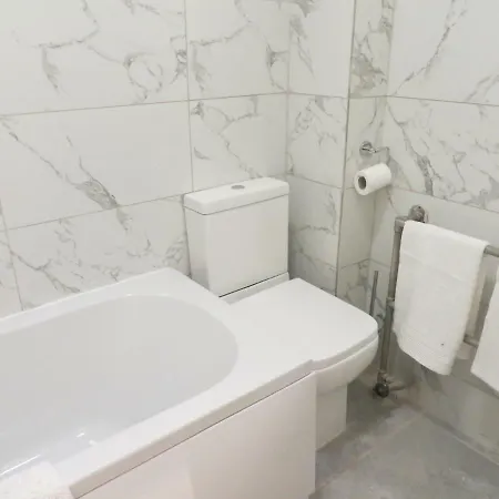 Flat 25 Dudley Court London