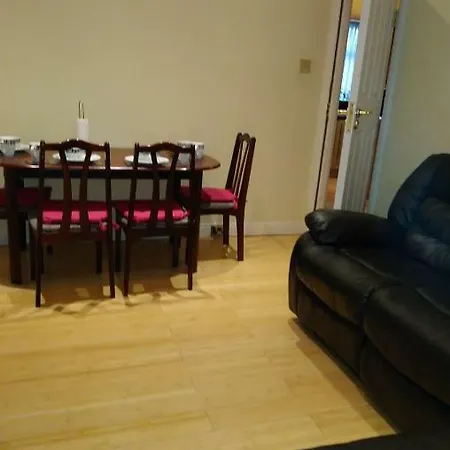 Christchurch 2-bed *