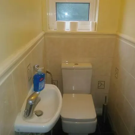 Christchurch 2-bed *