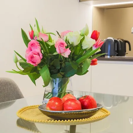 Silver Bridge London Apartment *