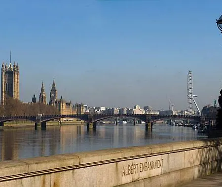 Vauxhall Walk Guest house London