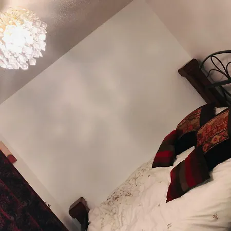 Homestay Modern Cosy With Private Bathroom