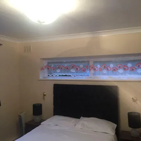 Guest house For 6 People