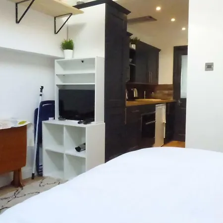 Apartment Absolute Clapham London