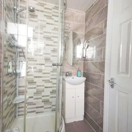 Venus 218 Flat 4 At Marble Arch *