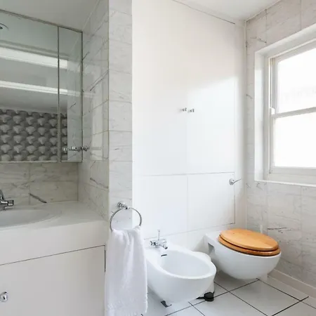 Apartment The Kensington Palace Mews - Bright & Modern 6bdr House With Garage London