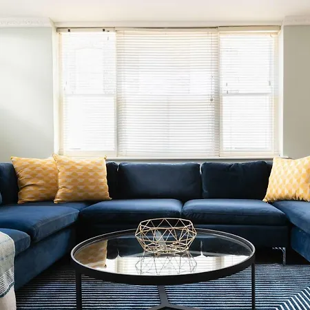 The Kensington Palace Mews - Bright & Modern 6bdr House With Garage Apartment *