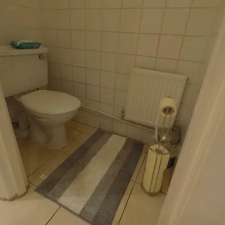 Huge Double Near * London