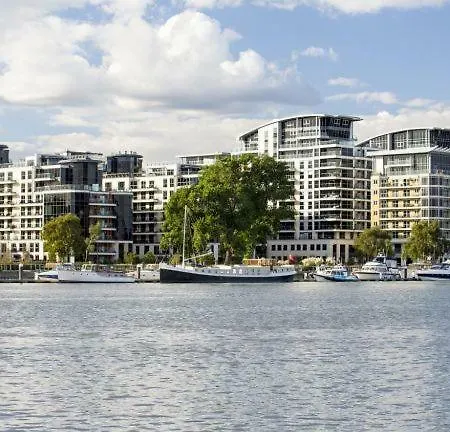 Thames View Apartment, Imperial Wharf Apartment