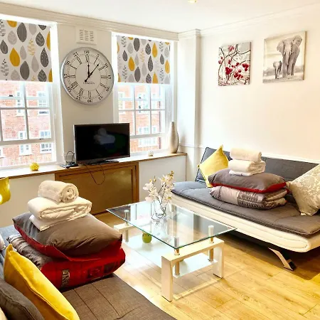 Apartment Holiday *