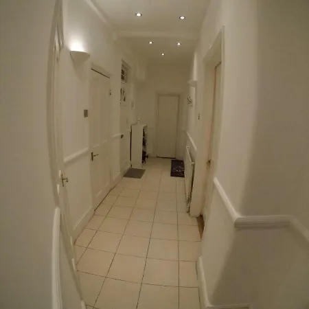 Huge Double Near * London