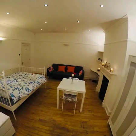 Huge Double Near * London