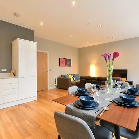 Emerald House East * Croydon