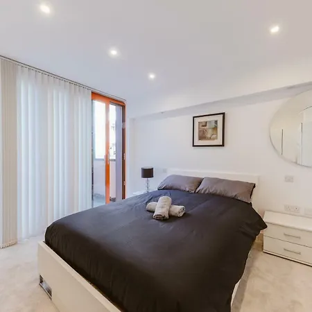 Rosea Apartment London