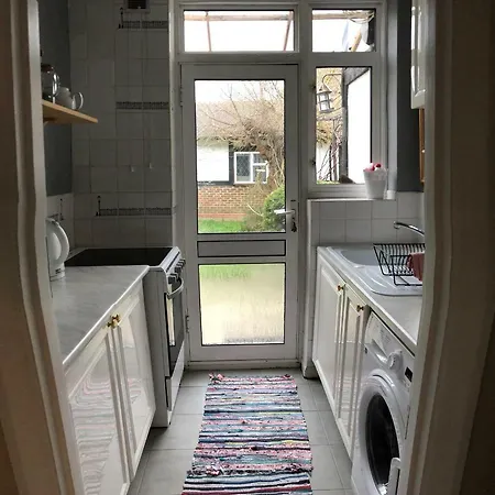 63 Aragon Road Apartment Kingston upon Thames (Greater London)