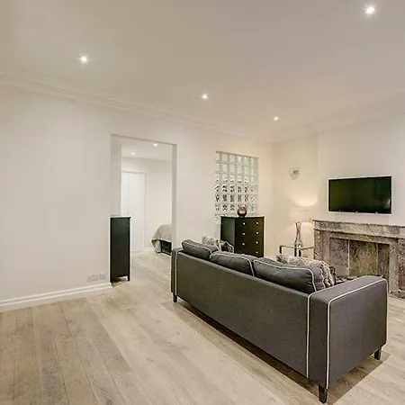 Apartment Somerset Court Kensington *