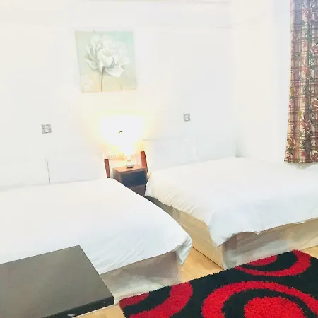 Starlings Guest house London