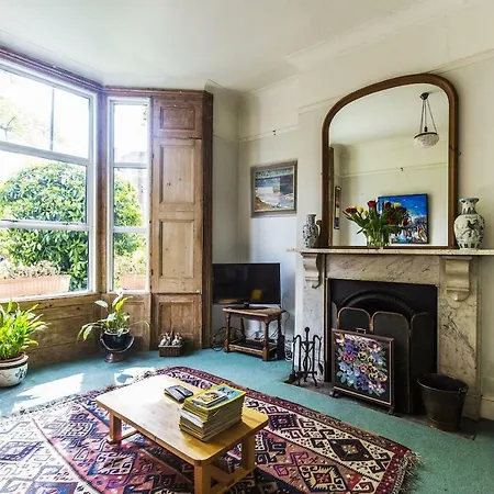 Guestready - Gorgeous Victorian Wgarden Up To 6 Guests! London