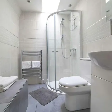 Monro Residency 3*