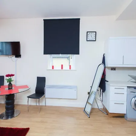 One Bedroom Flat In 50a Apartment Harrow