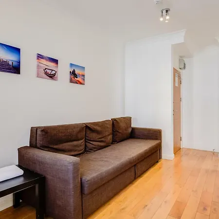 14 Bouverie Place Apartment London