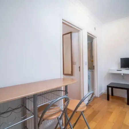 14 Bouverie Place Apartment London