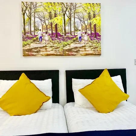 Apartment London Apartments, Private Bathrooms And Parking *