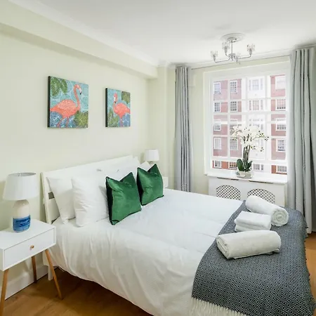 Homm - Hyde Park 2 Bedroom Flat