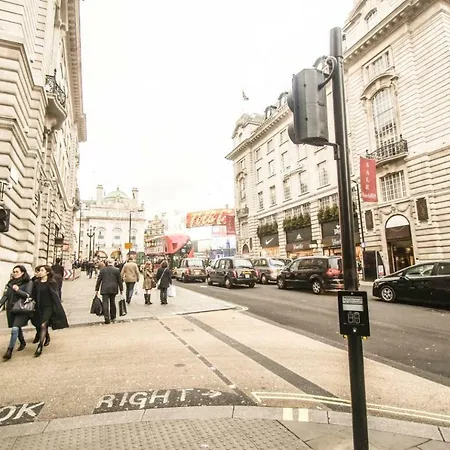 Piccadilly Circus Suites
