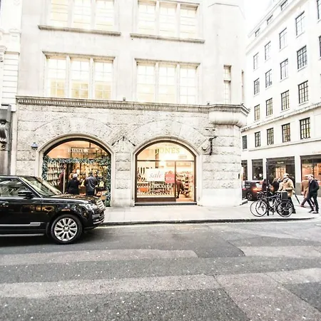 Piccadilly Circus Suites Apartment *