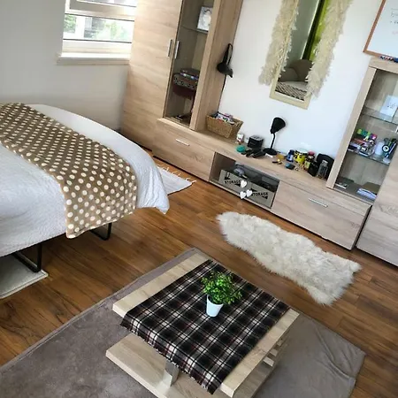 Apartment Albert Barnes House London