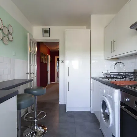 London, Putney, Roehampton London