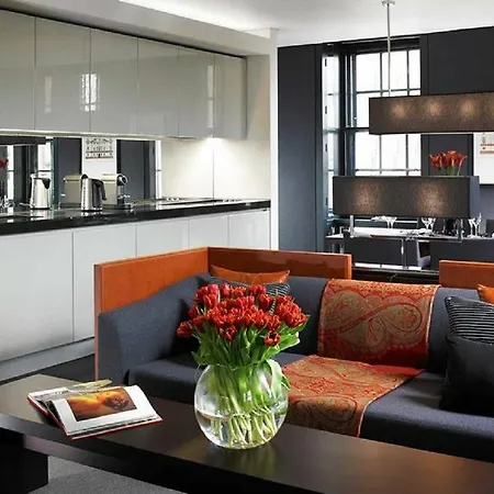 Aparthotel Grosvenor House 5*