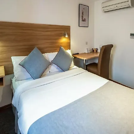Arinza Hotel, London Ilford
