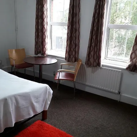 20 East Tenter Street *