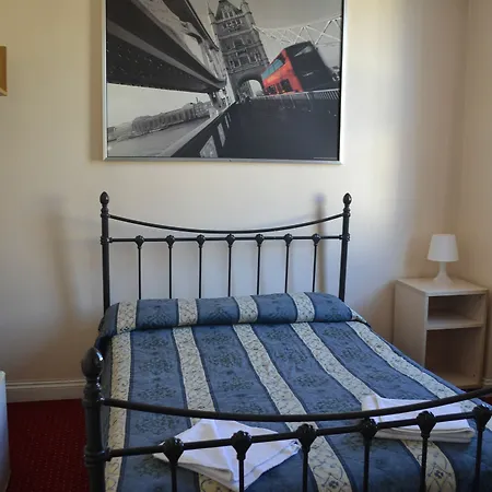 The House On Warwick 4* Londýn