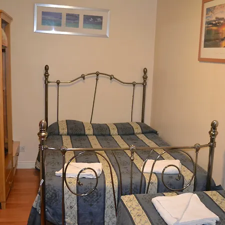 The House On Warwick Hotel 4*