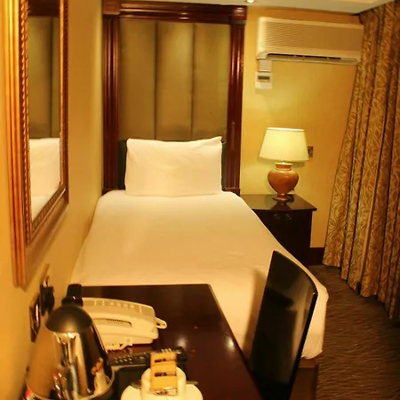 Dreamtel Kensington Hotel